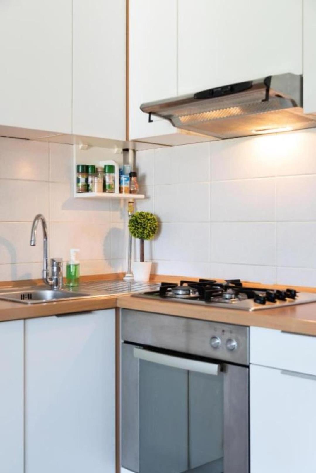 Tesla Apartment Urban Stay ザグレブ エクステリア 写真