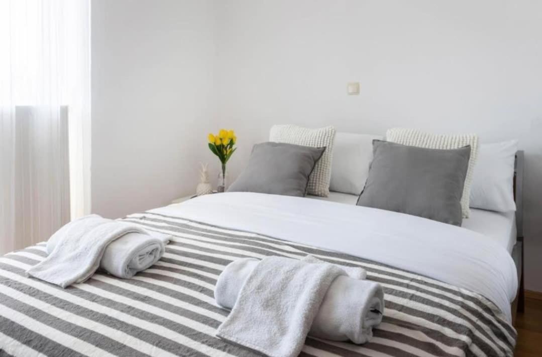 Tesla Apartment Urban Stay ザグレブ エクステリア 写真