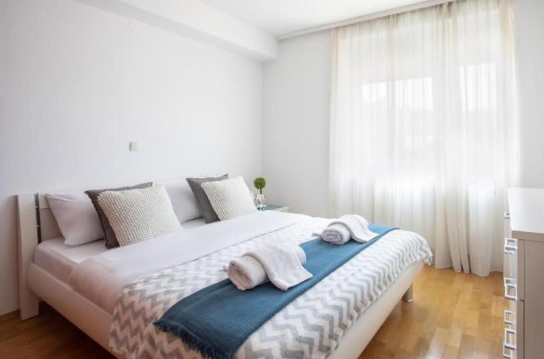 Tesla Apartment Urban Stay ザグレブ エクステリア 写真