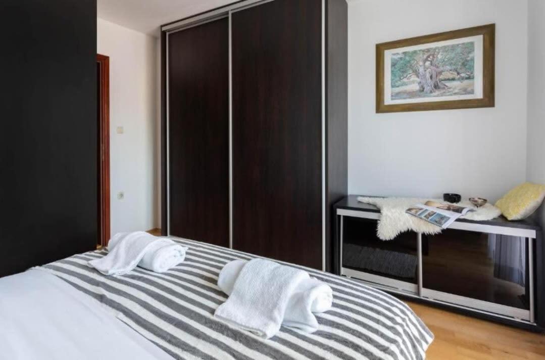 Tesla Apartment Urban Stay ザグレブ エクステリア 写真